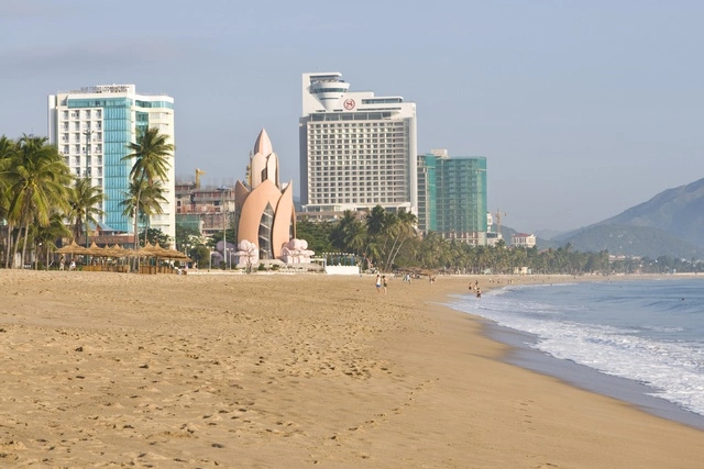 Самолет с 335 туристами из Екатеринбурга совершил экстренную посадку в Хошимине