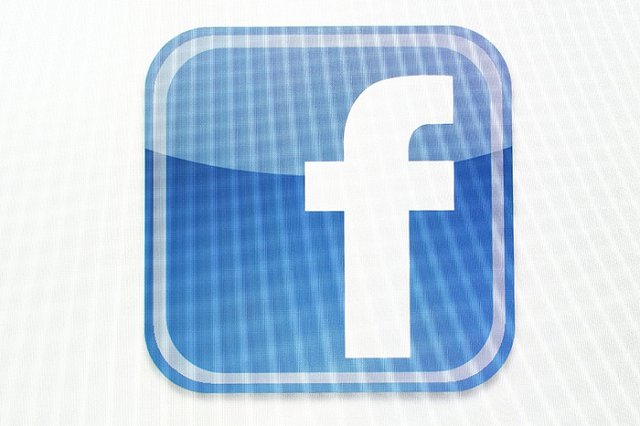 Facebook удалил пост замглавы Роскомнадзора со словом «хохол»