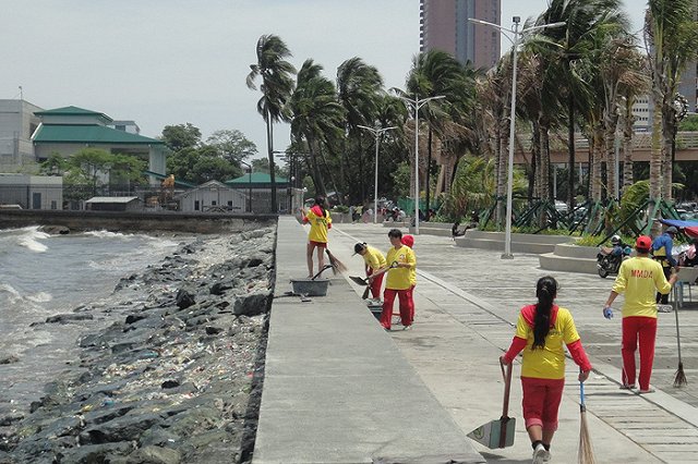 Увеличилось число россиян, которые хотят эмигрировать