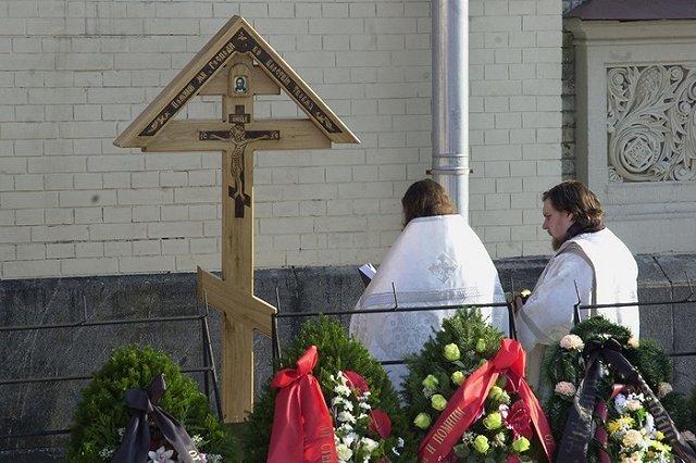 Александр Якоб устроил разнос директору скандального похоронного дома