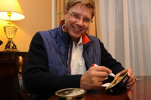 Мэр Риги подбодрил заговоривших по-русски дипломатов фразой «Вы там держитесь!»