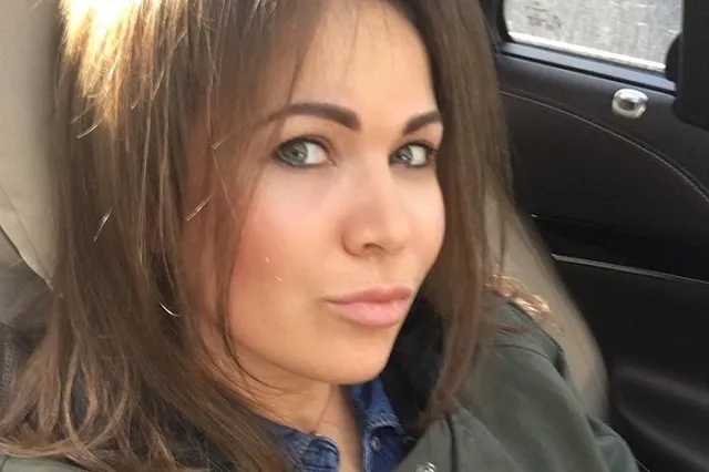 Дочь депутата, устроившую матерную разборку на дороге, угрожают облить кислотой