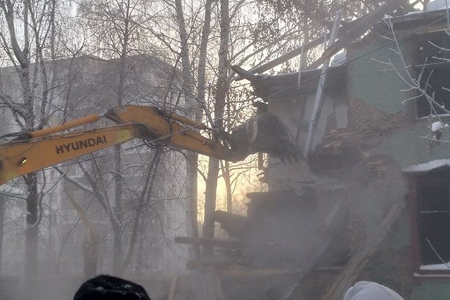В Екатеринбурге начали сносить первый дом по программе КРТ