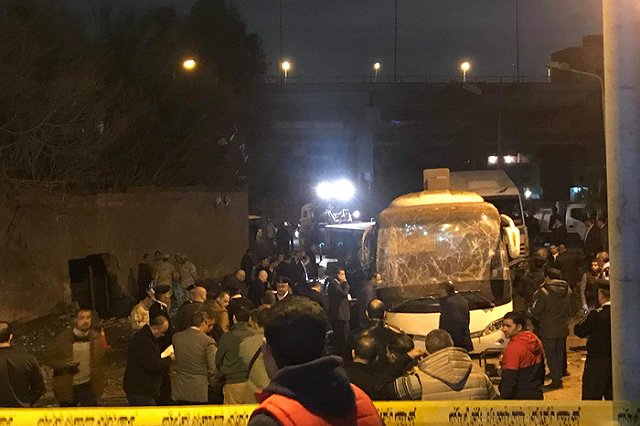 В Египте подорвали автобус с туристами