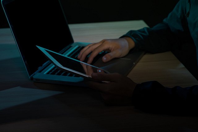 Только официальные источники: Роскомнадзор пригрозил российским журналистам блокировками и штрафами