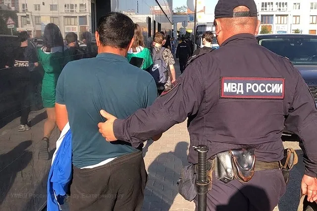 Из Свердловской области решили в срочном порядке выгнать всех иностранцев