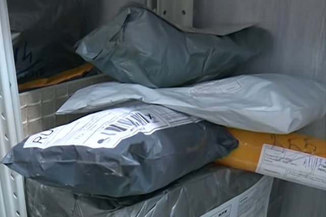 Возможность беспошлинного ввоза товаров на сумму до 1000 евро продлена до 1 октября 2023 года