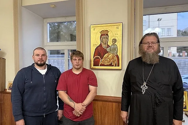 Закрыт сбор, объявленный блогером для уволенного в Екатеринбурге молодого учителя