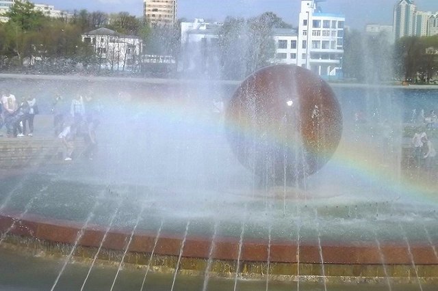 Радуга в опасности: в России призывают запретить символику ЛГБТ