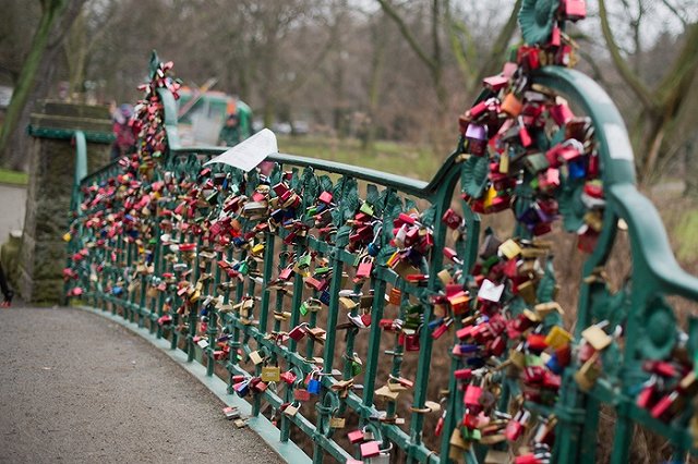 Психологи назвали способ повышения собственной привлекательности