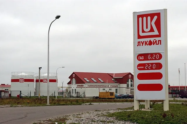 Замглавы «ЛУКойла» пытался убедить полицейских не трогать его сына