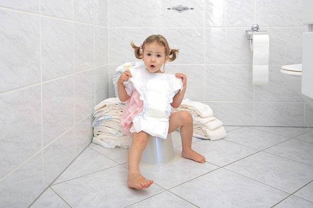 Австрийка подала в суд на родителей за неловкие и интимные фото в Facebook