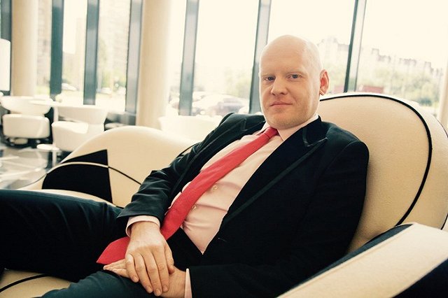 Дело о банкротстве продюсера Романа Абражеева, уехавшего воевать, прекращено