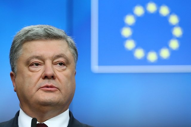 Порошенко отказался верить в «связи» Трампа с Россией