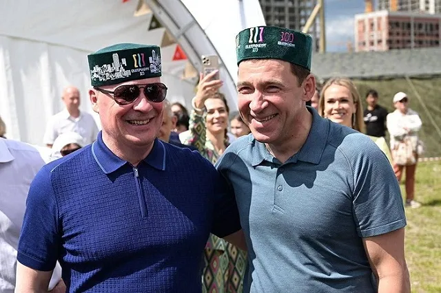 У главы Екатеринбурга наряднее: губернатор Куйвашев похвастался подарком