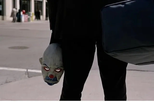 «Имеет характерную примету». В Екатеринбурге ограбили банк