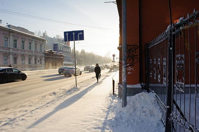 В Екатеринбург тайно прилетели три французских дипломата и журналист