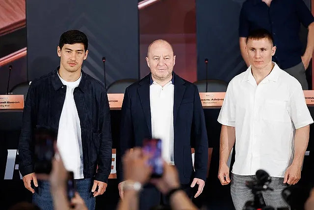 Президент WBA Мендоса прилетит в Екатеринбург на бой Дмитрия Бивола