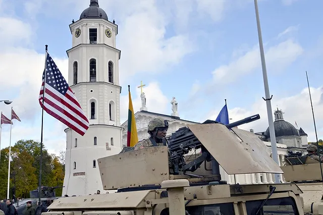 Венгрия, Польша, Словакия и Чехия направят в страны Балтии свои военных