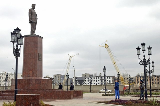 Кадыров придумал наказание для чеченца, бросившего банку в пассажиров метро