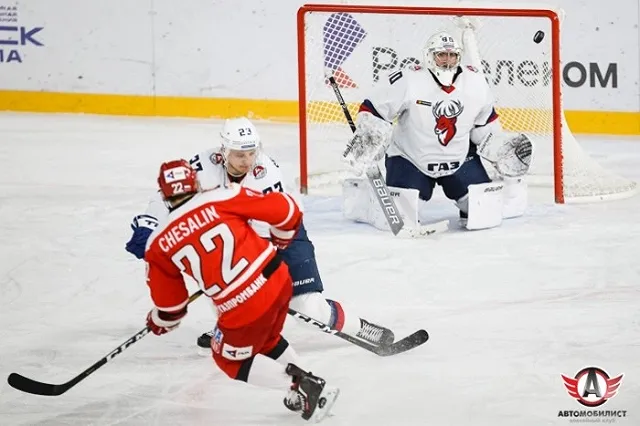 «Автомобилист» проиграл нижегородскому «Торпедо»