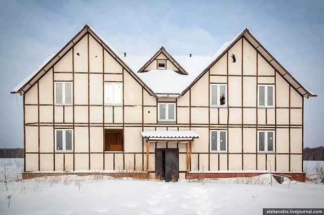 Мародеры разграбили новый дом, построенный для детей-сирот в Камышлове