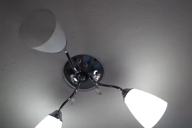 Куйвашев разработал план по снижению тарифов на электричество