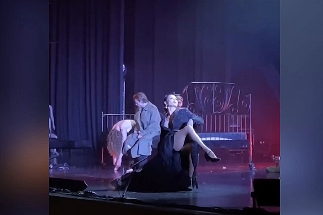 Ляйсан Утяшева станцевала в Екатеринбурге Кармен