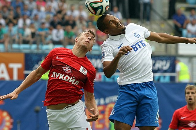 Футболист «Динамо» сломал дверь в раздевалке после матча с «Локомотивом»