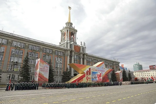 Парад Победы и «Бессмертный полк» открыли праздничные мероприятия 9 Мая