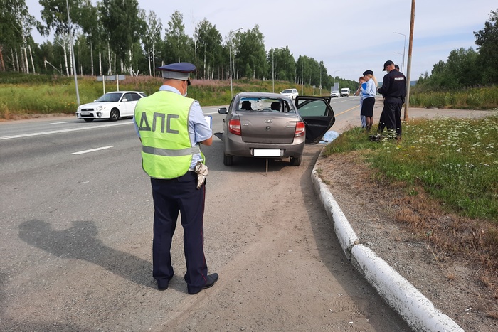 В Свердловской области водитель на скорости сбил пенсионерку, которая пыталась перейти дорогу
