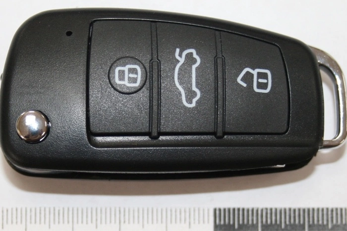 Таможенники обнаружили в посылке уральца «шпионский» ключ