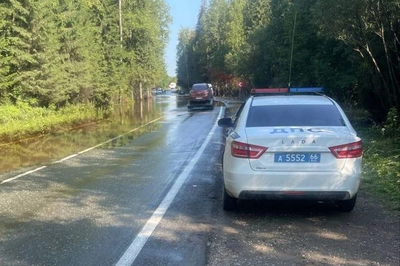 Госавтоинспекция сняла запрет на проезд по свердловской трассе
