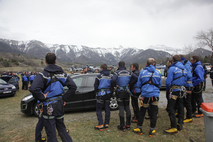 Крушение лайнера в Альпах: выживших нет