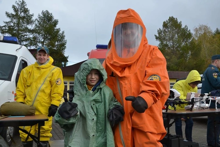 К 85-летию гражданской обороны открыли Стелу памяти участникам ликвидации ЧС