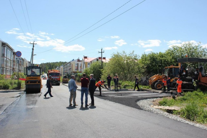 На Урале отремонтируют 59 км дорог, ведущих к детсадам и школам