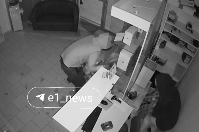 В Екатеринбурге ограбили магазин с дорогими дронами и квадрокоптерами