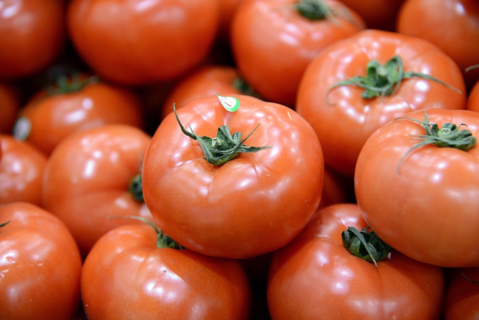 Цены на помидоры и огурцы в РФ начали быстро расти в ожидании запрета турецких
