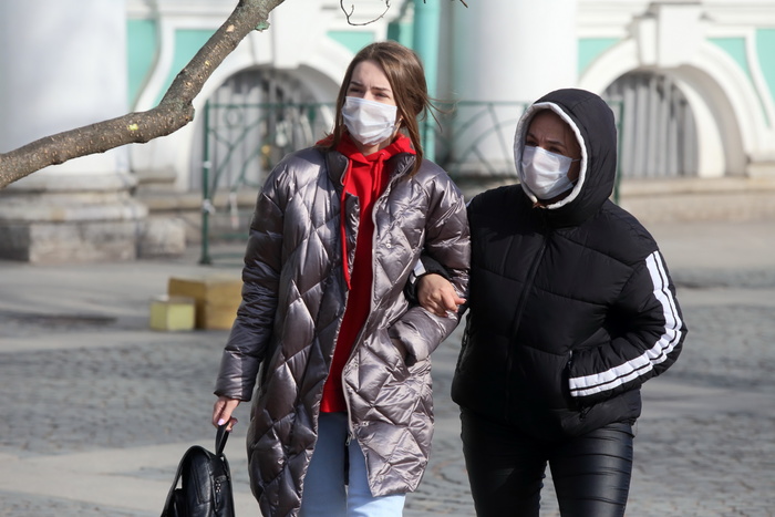 За прошедшие сутки в России вновь зафиксировано почти три с половиной тысячи заболевших COVID-19