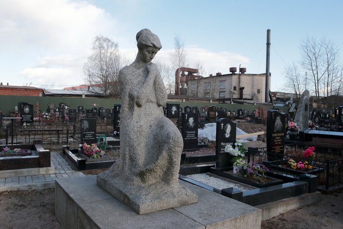 «Они нас дождутся»: мэр Екатеринбурга объявил о закрытии городских кладбищ из-за коронавируса
