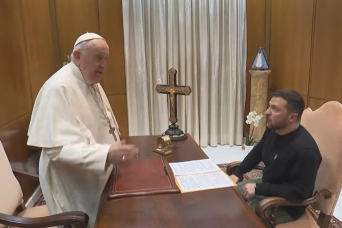 Exxpress: Зеленский оконфузился в Ватикане