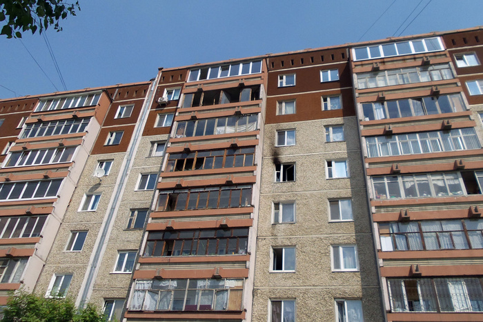 Квартира на 6-м этаже горела сегодня на Эльмаше
