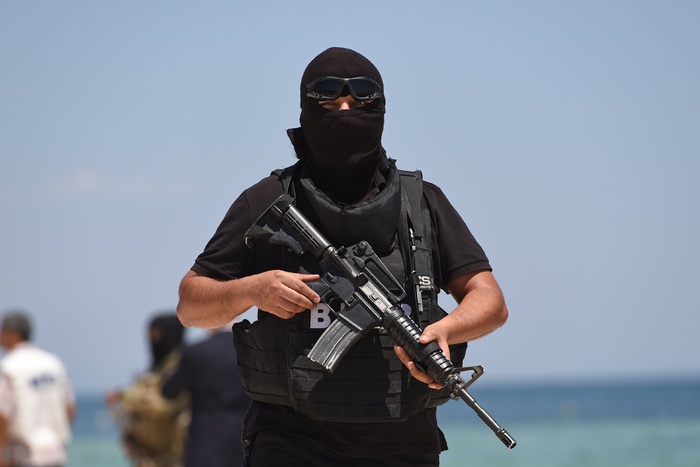 Россиянам, отказавшимся ехать на отдых в Тунис, придется платить неустойку