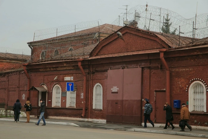 Не вставшего на учет по выходу из ИК уральца вновь отправили в колонию