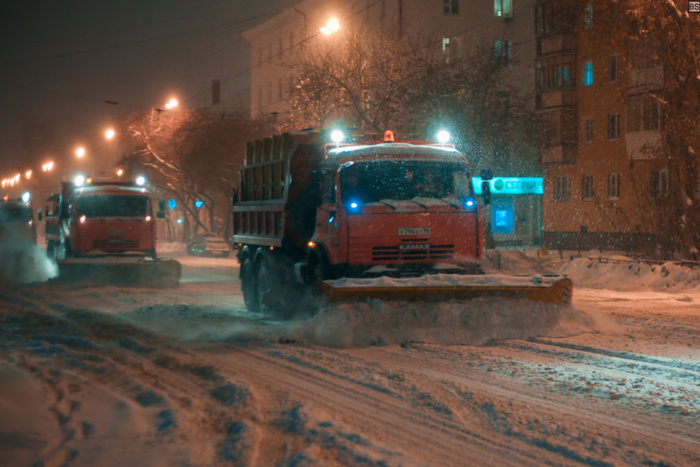Администрация Екатеринбурга обвинила в саботаже 14 организаций, убирающих снег