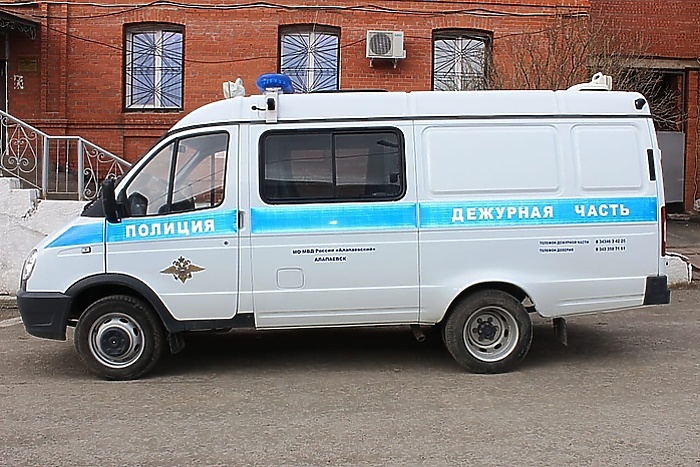 Екатеринбуржца арестовали за изнасилование 16-летней падчерицы