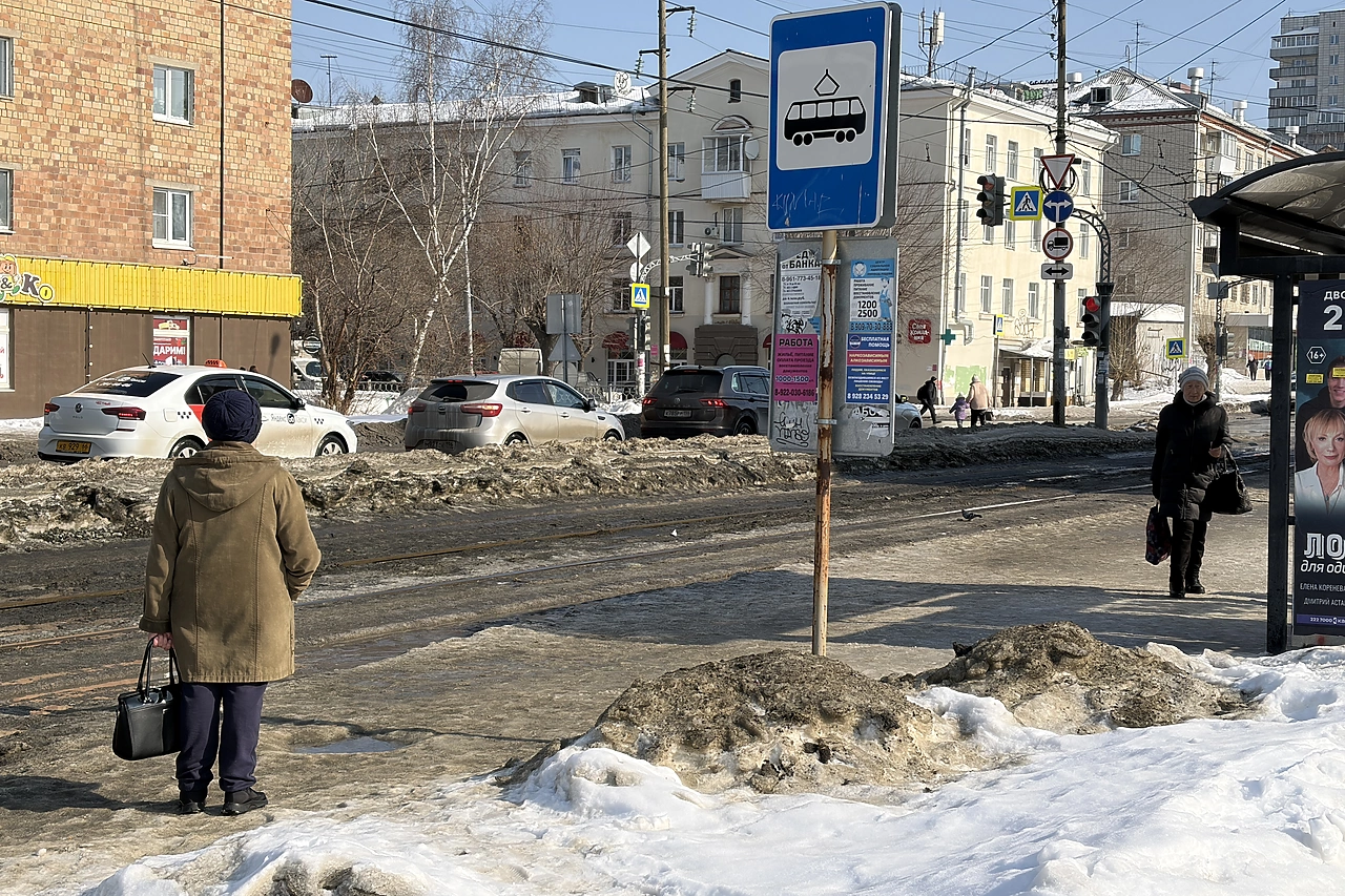 Свердловчанин упал на тротуаре и отсудил за это 400 тысяч рублей