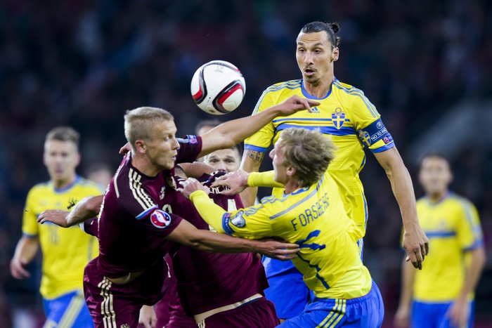 Сборная России обыграла шведов в первом матче под руководством Слуцкого