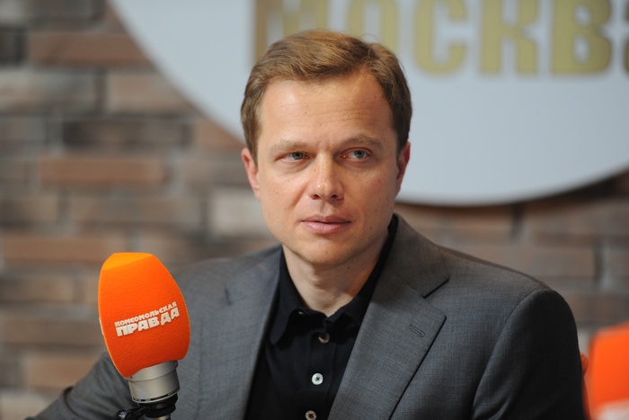 Евгений Ройзман дебютировал в качестве интервьюера на радио