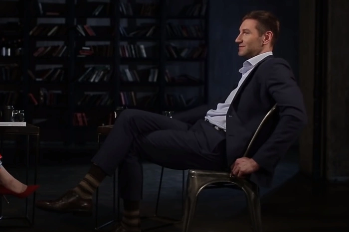 «Дико и омерзительно»: Антон Красовский отстранен от эфиров RT из-за слов об украинских детях